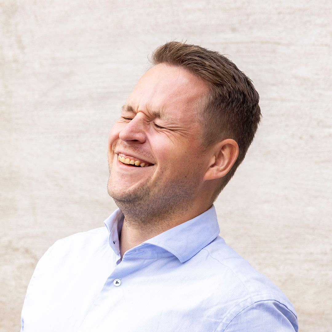 Boet Martin Wall Glad